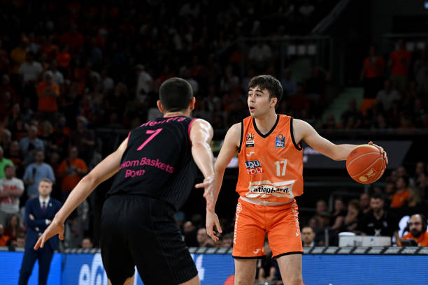 竞赛的前列 竞赛的前列