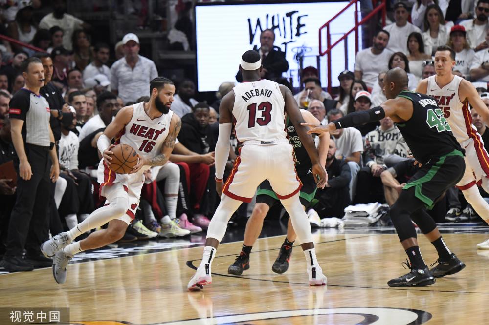 度重视防守 度重视防守